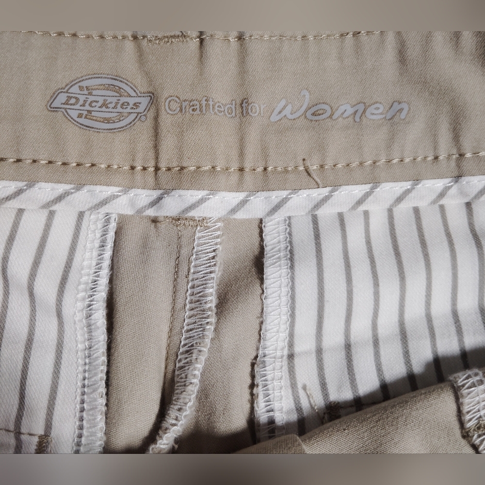 Dickies Women's Slim Fit Boot Cut Stretch‎ Twill Pant Size 6R - Picture 4 of 6